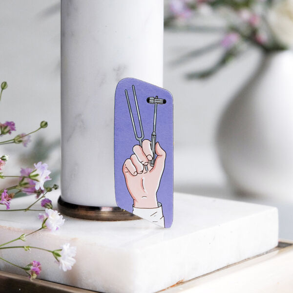 Значок "Инструменты невролога", фиолетовый - фото 1