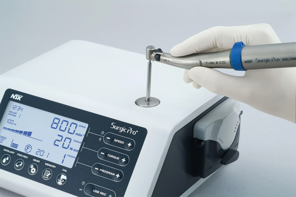 Физиодиспенсер NSK Surgic Pro + LED в комплекте с наконечником - фото 2