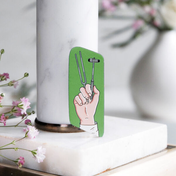 Значок "Инструменты невролога", зеленый - фото 1