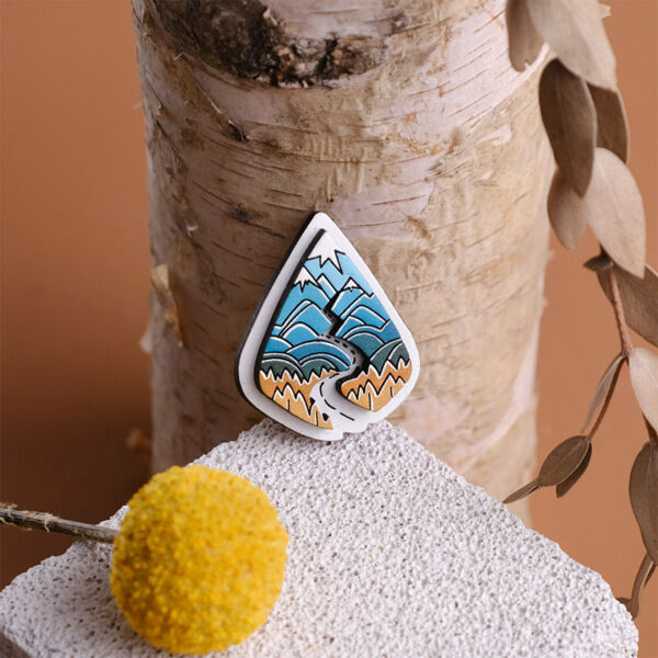 Значок "Путешествие в горы" - фото 1